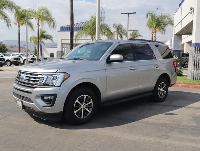 2020 Ford Expedition XLT photo 4