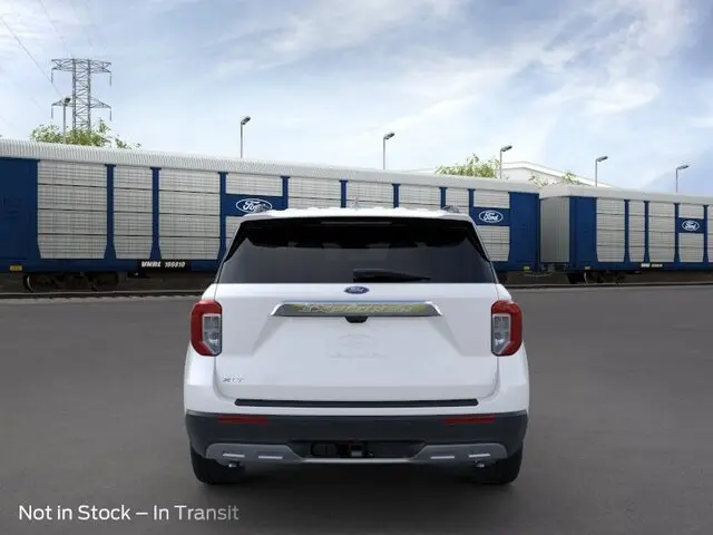 2024 Ford Explorer XLT RWD photo 5
