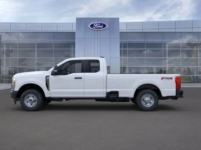 2025 Ford F-250 XL 4x4 SuperCab 8' Box photo 3