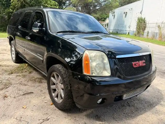 2011 GMC Yukon Denali 2WD's photo