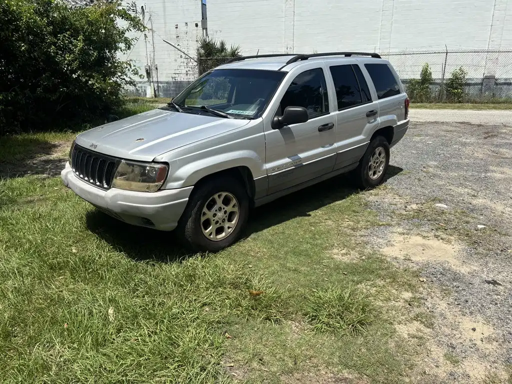 2002 Jeep Grand Cherokee LAREDO's photo