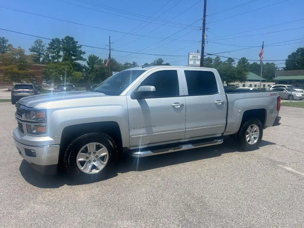 2015 Chevrolet Silverado 1500 LT 4X4 Crew Cab Short Box's photo