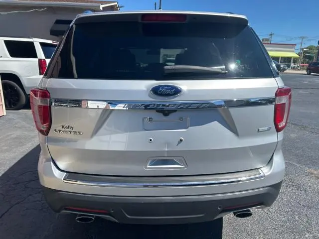 2018 Ford Explorer Limited 4WD photo 4