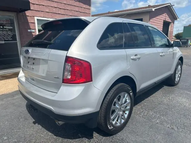 2013 Ford Edge SEL photo 5