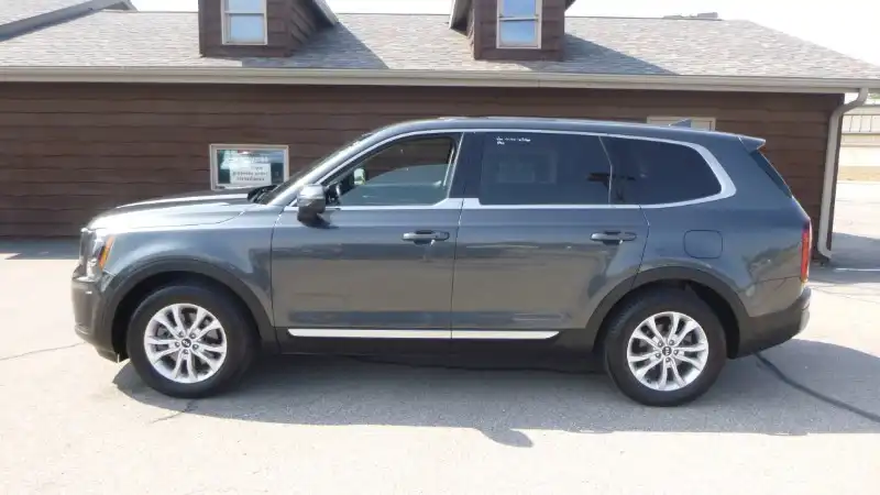 2020 Kia Telluride LX FWD's photo