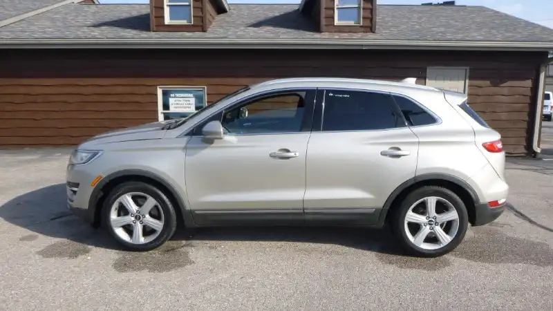 2015 Lincoln MKC FWD's photo