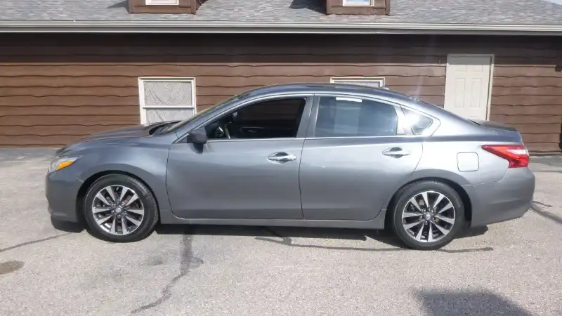 2017 Nissan Altima 2.5 SV's photo