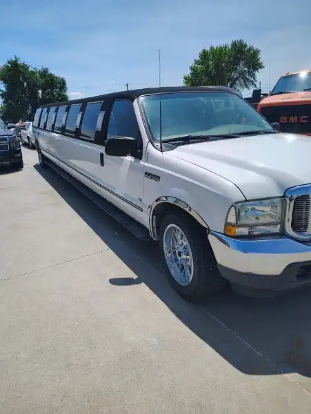 2003 Ford Excursion XLT Premium 6.8L's photo
