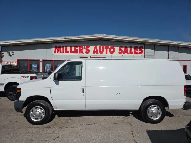 2012 Ford E-Series E-150 Van photo 1