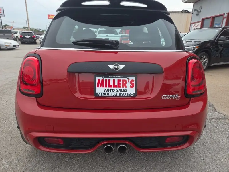2017 MINI Cooper S photo 4