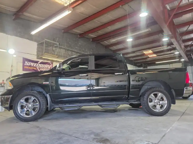 2017 RAM 1500 Big Horn 4x4 Crew Cab 5'7's photo