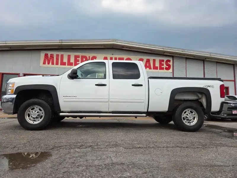 2010 Chevrolet Silverado HD 1LT 4WD Crew Cab SWB's photo