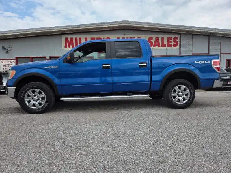 2011 Ford F-150 XLT 4WD SuperCrew 145"'s photo