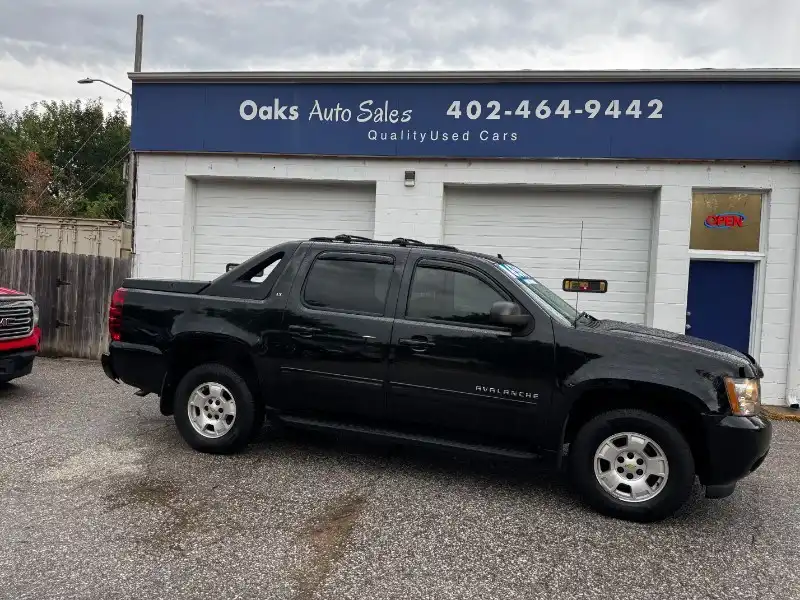 2012 Chevrolet Avalanche LT 4WD's photo