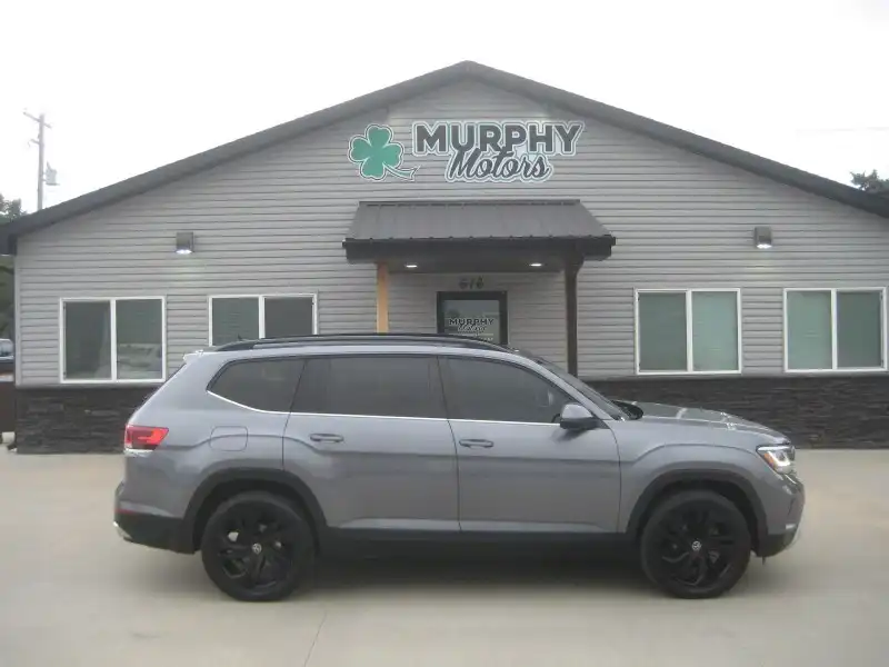 2022 Volkswagen Atlas 3.6L SE w/Tech 4MOTION's photo