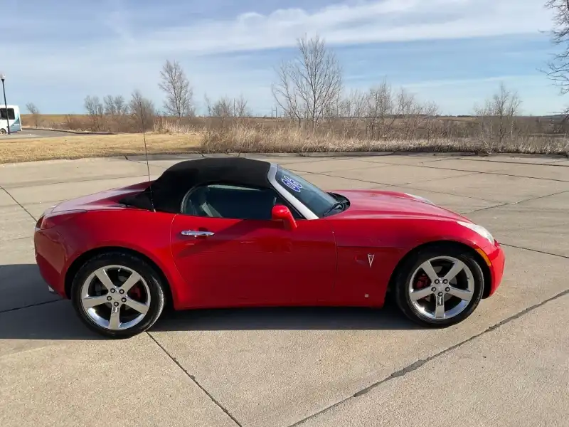 2006 Pontiac Solstice Base's photo