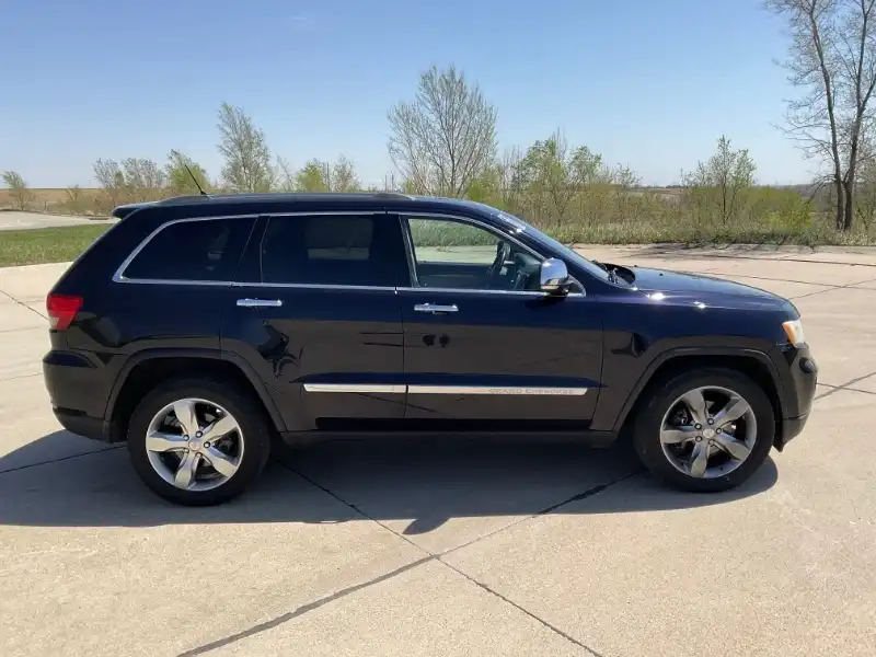 2011 Jeep Grand Cherokee Limited 4WD's photo