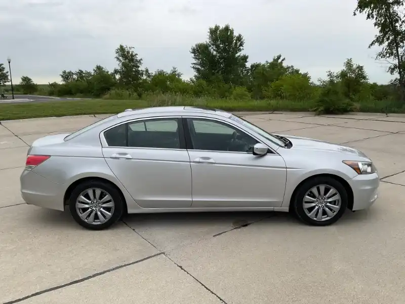 2012 Honda Accord EX-L Auto's photo