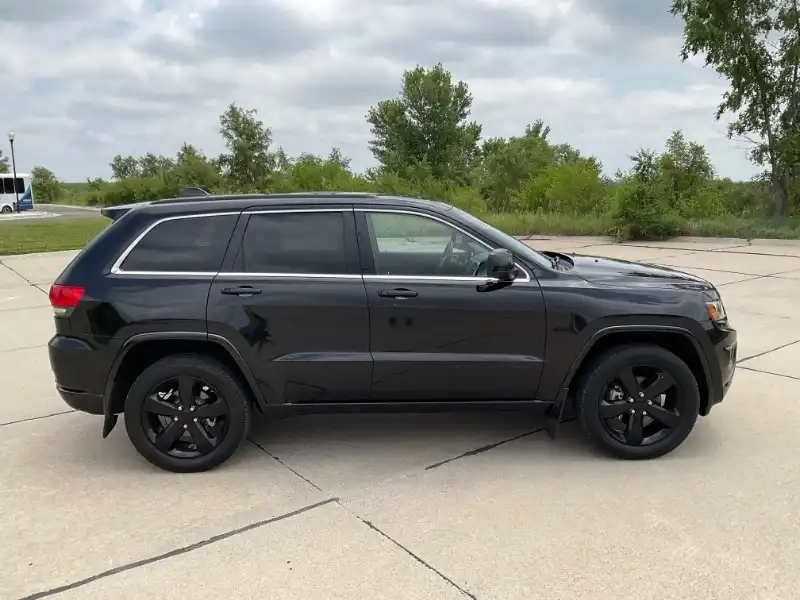 2015 Jeep Grand Cherokee Altitude 4WD's photo
