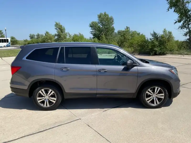 2016 Honda Pilot 4WD EX-L's photo