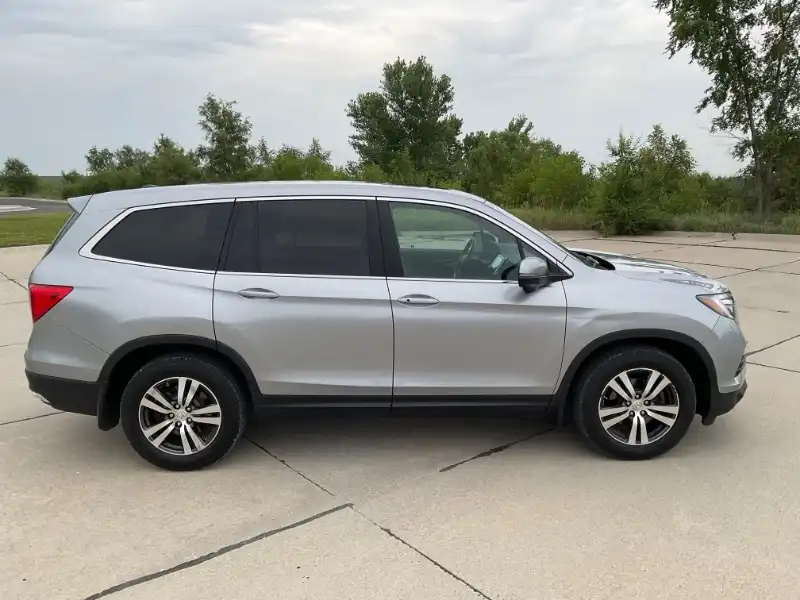 2017 Honda Pilot 4WD EX-L's photo