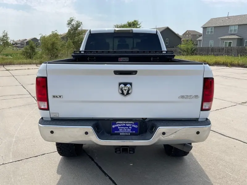 2015 RAM 2500 SLT 4X4 Mega Cab photo 3