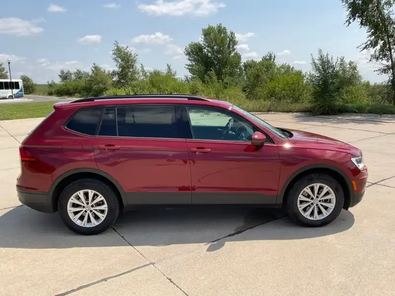 2019 Volkswagen Tiguan 2.0T S 4Motion's photo