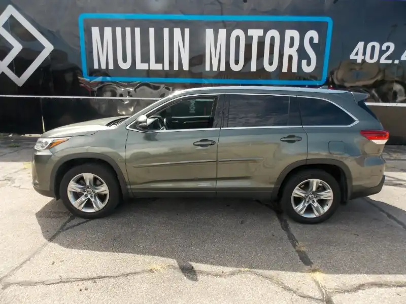 2019 Toyota Highlander Limited 4x4 V6's photo