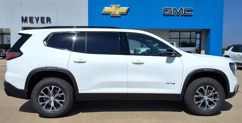 2026 GMC Acadia AT4 AWD's photo