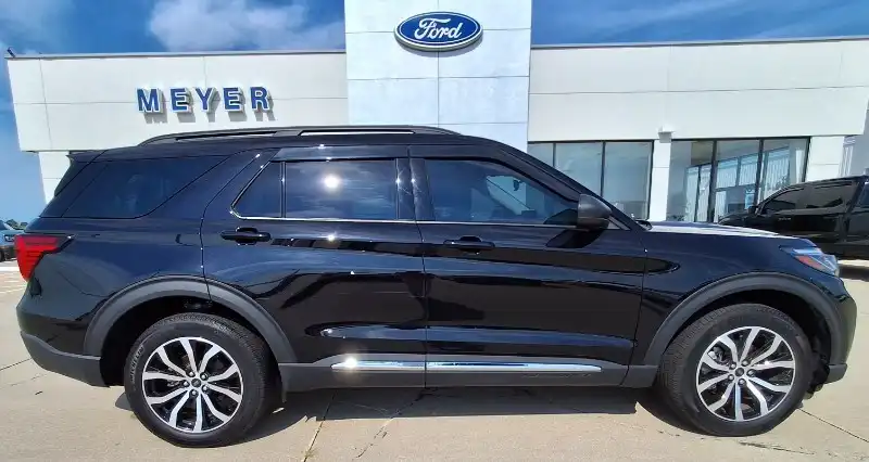 2025 Ford Explorer Active 4WD (PL535)'s photo