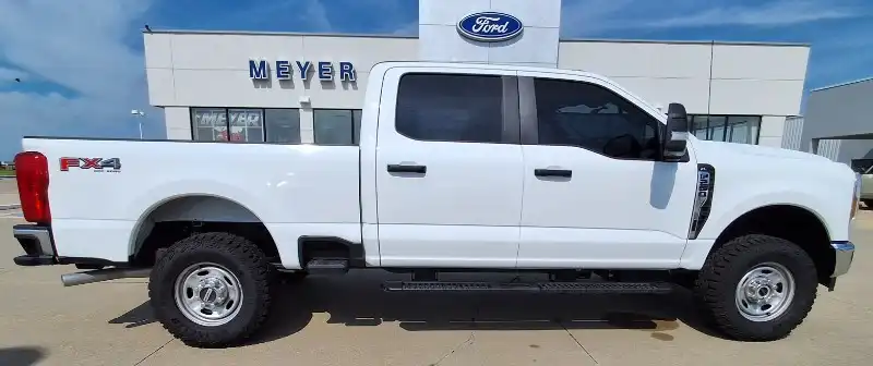 2025 Ford F-250 XL 4x4 Crew Cab 6-3/4' Box's photo