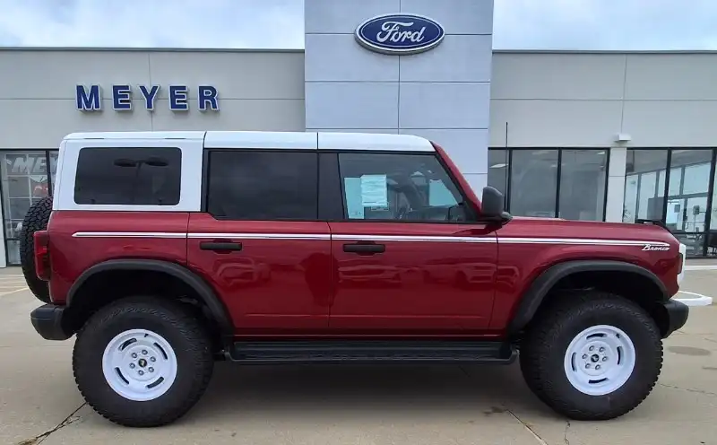 2026 Ford Bronco Heritage Edition 4x4's photo