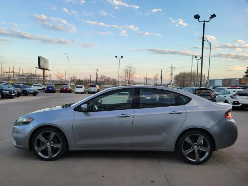 2015 Dodge Dart 2.4 GT photo 4