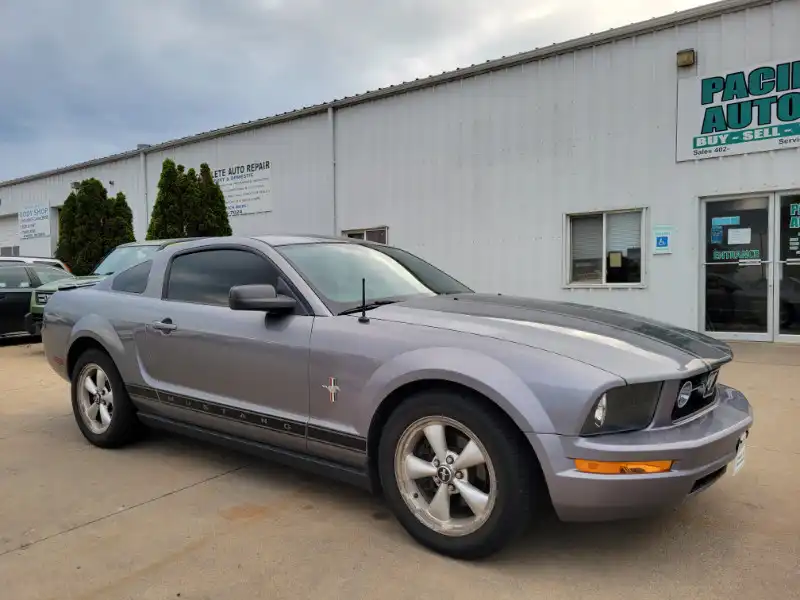 2007 Ford Mustang V6 Deluxe's photo