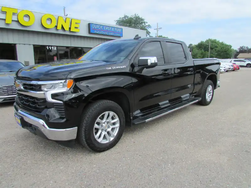 2024 Chevrolet Silverado 1500 LT 4X4 Crew Cab Standard Box's photo