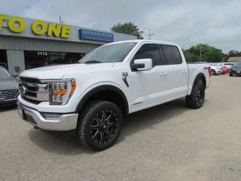 2022 Ford F-150 Lariat 4x4 SuperCrew 5-1/2 Box's photo