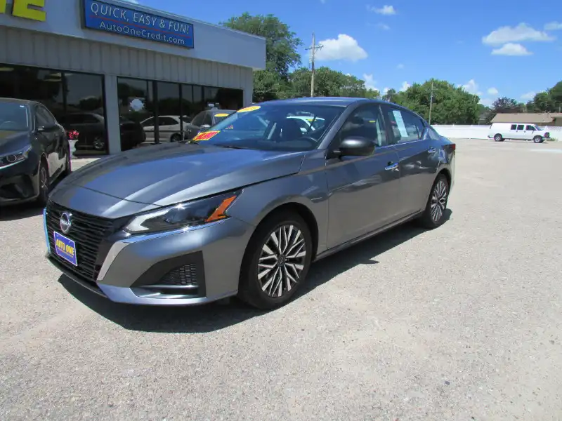 2024 Nissan Altima 2.5 SV's photo