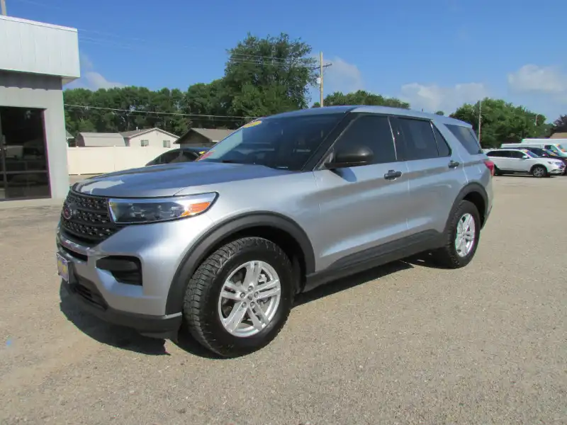 2022 Ford Explorer Base 4WD's photo