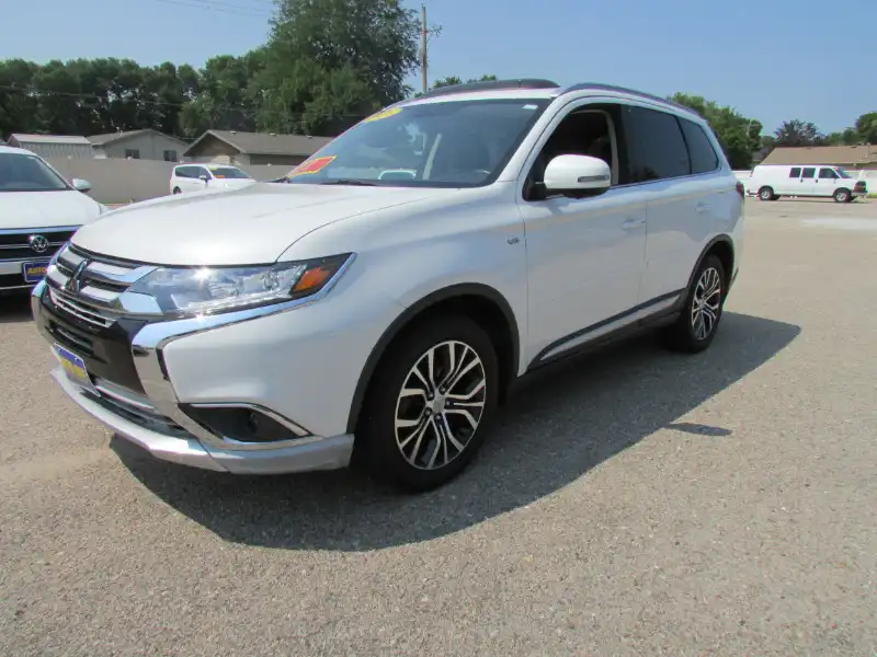 2018 Mitsubishi Outlander GT S-AWC's photo