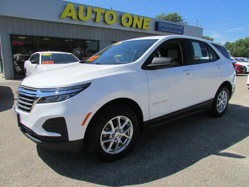 2023 Chevrolet Equinox AWD LS's photo