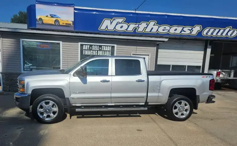 2017 Chevrolet Silverado HD LTZ 4WD Crew Cab Standard Box's photo