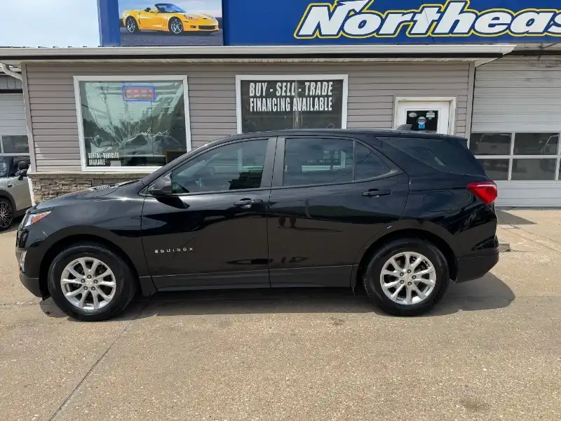 2021 Chevrolet Equinox LS's photo