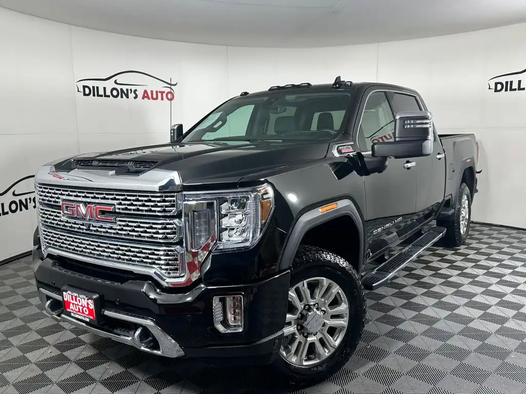2020 GMC Sierra Denali 4WD Crew Cab Standard Box's photo