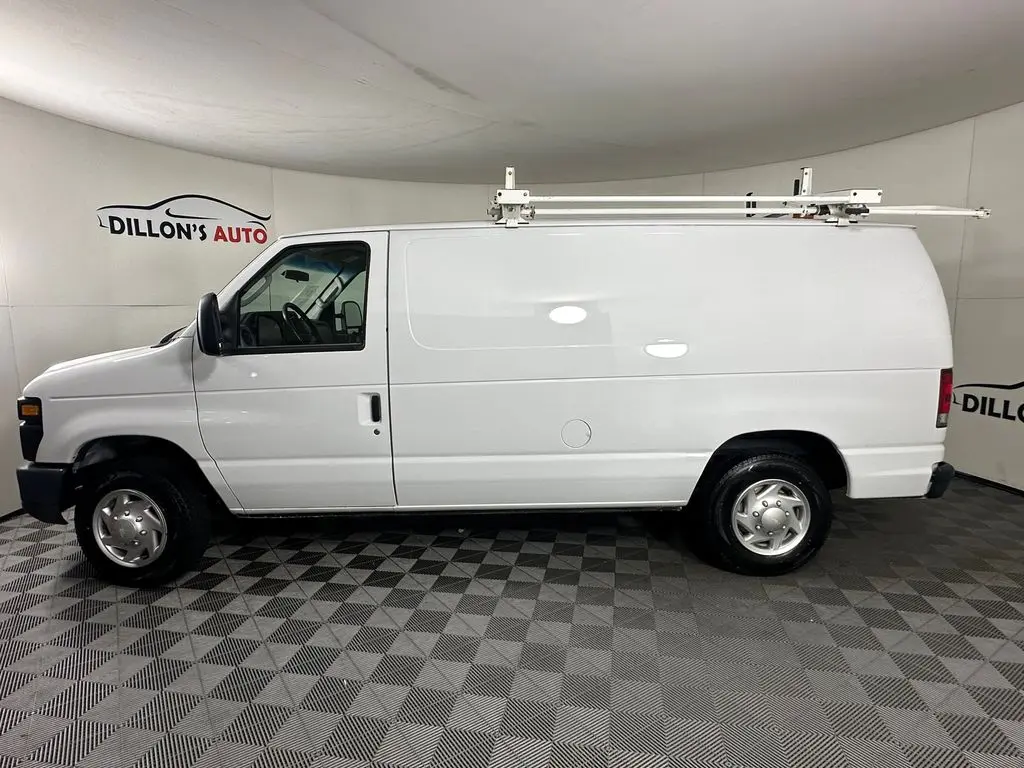 2014 Ford E-Series E-150 Van photo 3