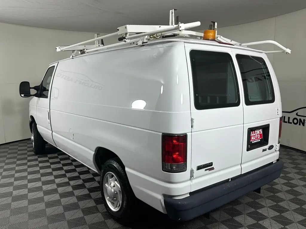 2014 Ford E-Series E-150 Van photo 4