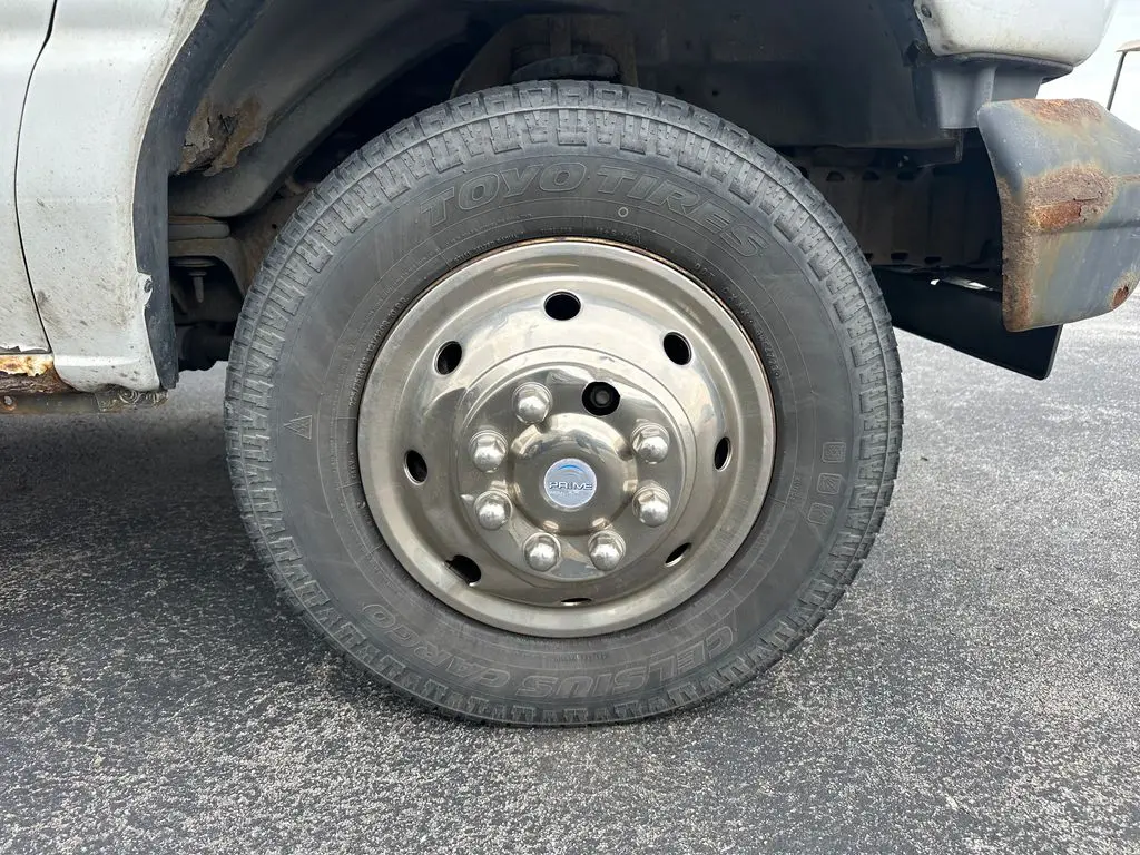 2003 Ford E-Series undefined photo 5