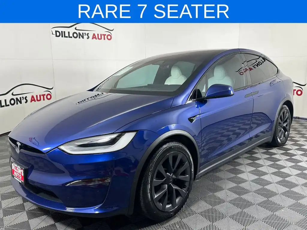 2022 Tesla Model X Long Range's photo