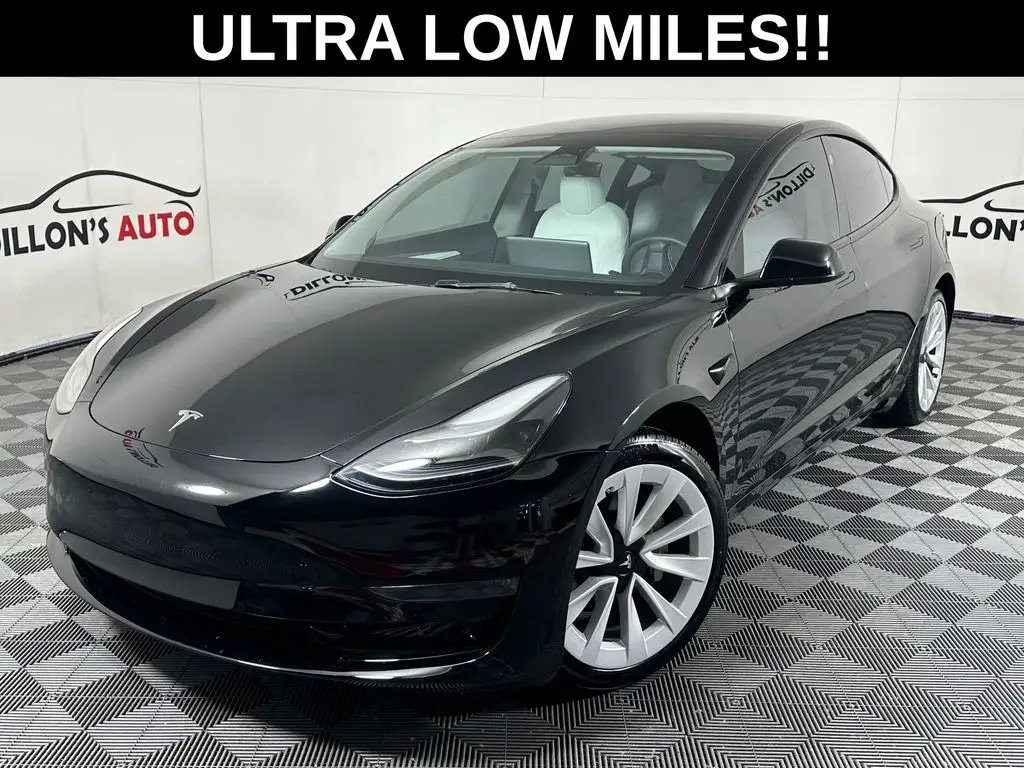 2023 Tesla Model 3 Long Range photo 1