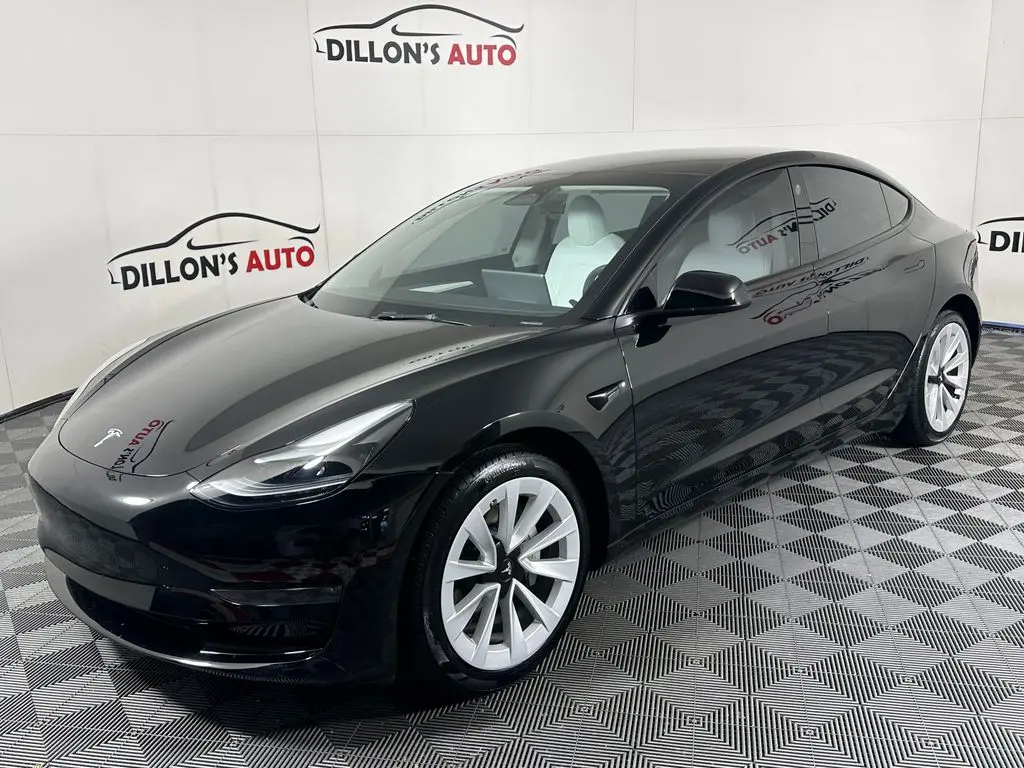 2023 Tesla Model 3 Long Range photo 4