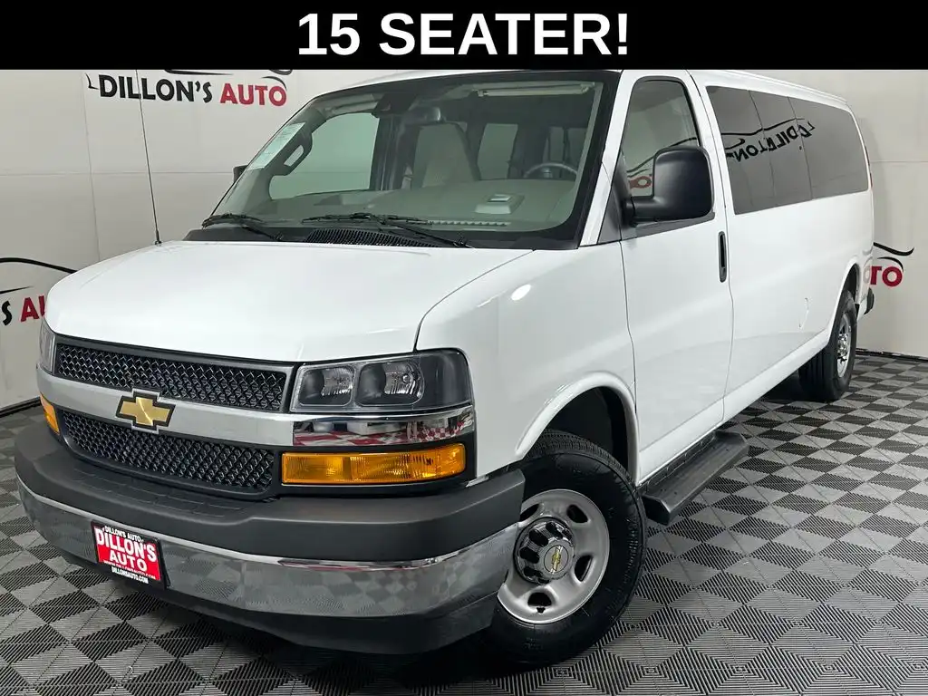 2025 Chevrolet Express 3500 LT Extended's photo